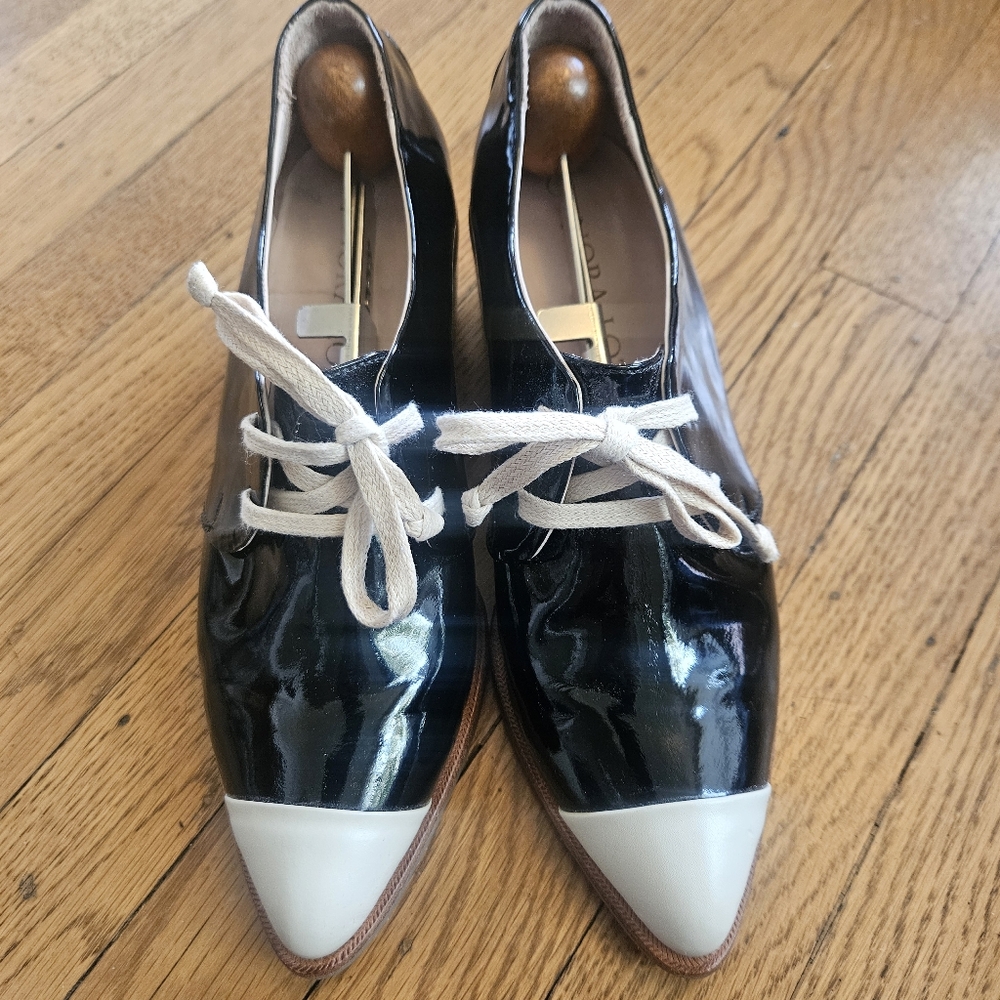 Nora Lozza Two Tone Patent Leather Oxford Style Shoes Size US6 - Picture 3 of 8
